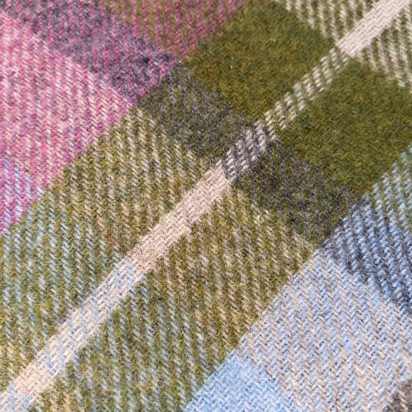 Earth Squared Plaid Wool Wrap Free Trade Hybrid Poncho Lap Blanket One Size NWT - Picture 9 of 13